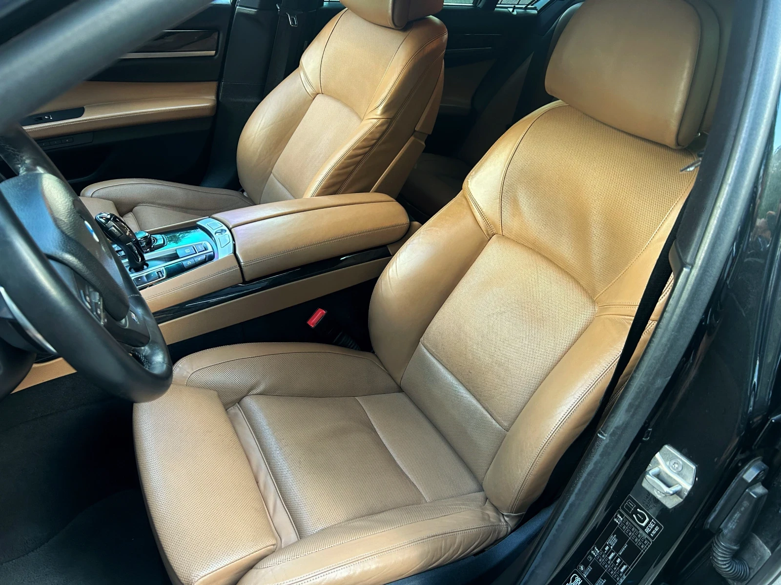 BMW 740 d FACE* xDrive* M-Pack - изображение 8 | Auto.bg BMW 740 d FACE* xDrive* M-Pack - изображение 8