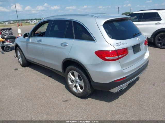Mercedes-Benz GLC 300 ПОДГРЕВ* КАМЕРА* КЕЙЛЕС* LANE* ASSIST - изображение 4 | Auto.bg Mercedes-Benz GLC 300 ПОДГРЕВ* КАМЕРА* КЕЙЛЕС* LANE* ASSIST - изображение 4