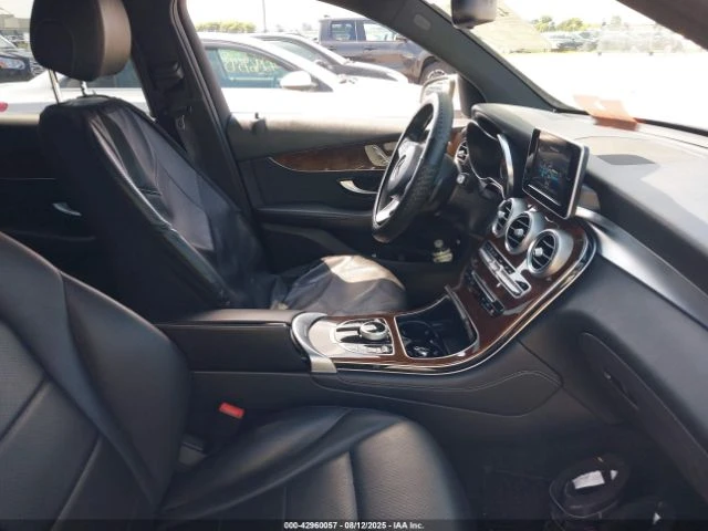 Mercedes-Benz GLC 300 ПОДГРЕВ* КАМЕРА* КЕЙЛЕС* LANE* ASSIST - изображение 9 | Auto.bg Mercedes-Benz GLC 300 ПОДГРЕВ* КАМЕРА* КЕЙЛЕС* LANE* ASSIST - изображение 9