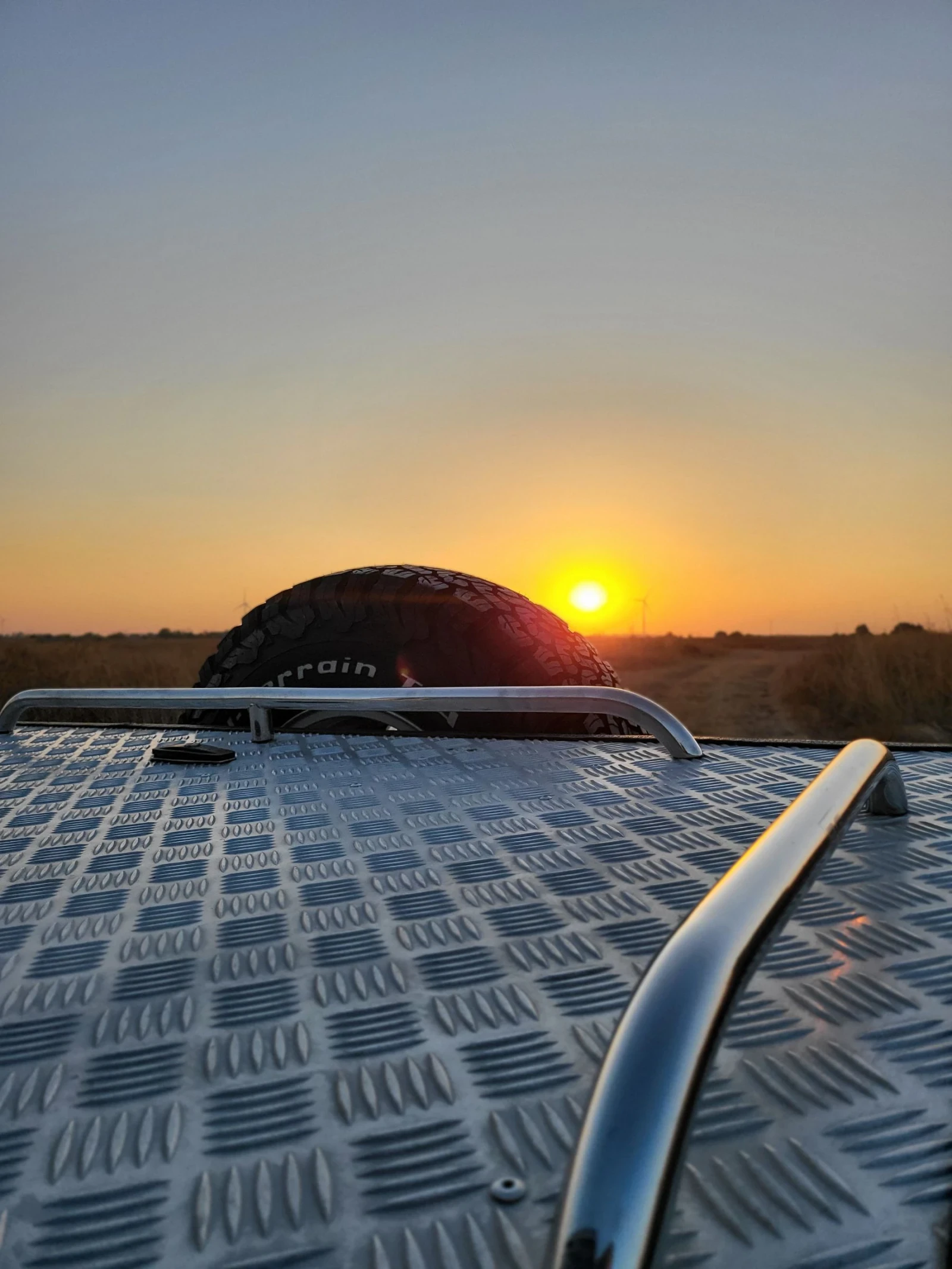 Land Rover Defender Puma ! Crew cab 110 !  Рядък екземпляр ! - изображение 7 | Auto.bg Land Rover Defender Puma ! Crew cab 110 !  Рядък екземпляр ! - изображение 7