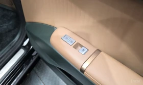 Hyundai Grandeur 3.5* CALLIGRAPHY* ОБДУХВАНЕ* ДИСТРОНИК* ХЕДЪП* 360 | Auto.bg — изображение 15 Hyundai Grandeur 3.5* CALLIGRAPHY* ОБДУХВАНЕ* ДИСТРОНИК* ХЕДЪП* 360 | Auto.bg — изображение 15