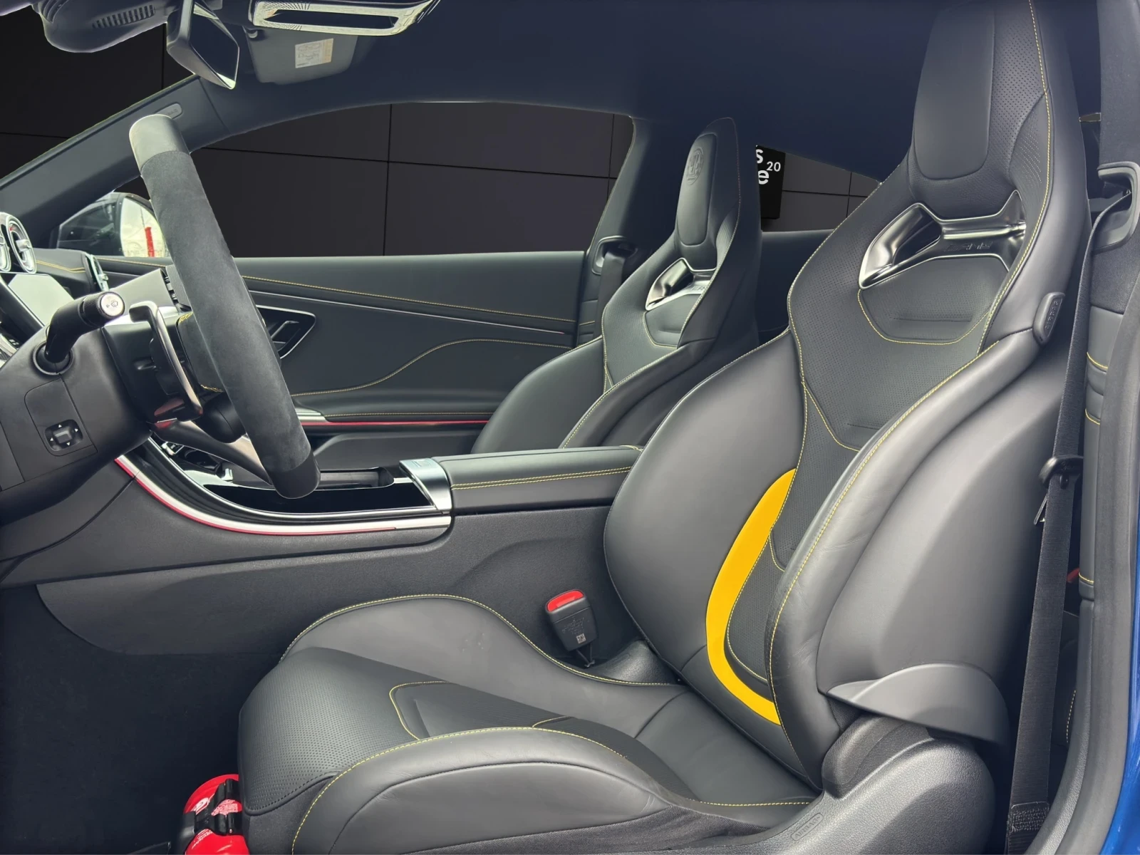 Mercedes-Benz CLE 53 AMG* SPORT SEATS* BURMESTER* НАЛИЧЕН* CARBON - изображение 9 | Auto.bg Mercedes-Benz CLE 53 AMG* SPORT SEATS* BURMESTER* НАЛИЧЕН* CARBON - изображение 9