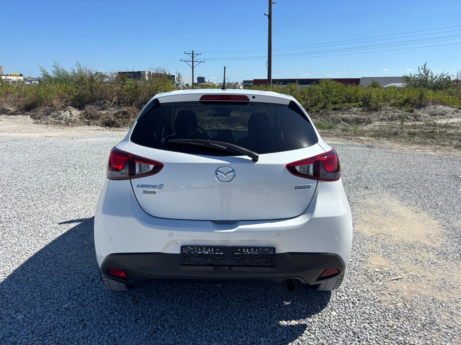 Mazda 2 ВНОС ШВЕЙЦАРИЯ АВТОМАТ 1.5 бензин  - изображение 6 | Auto.bg Mazda 2 ВНОС ШВЕЙЦАРИЯ АВТОМАТ 1.5 бензин  - изображение 6