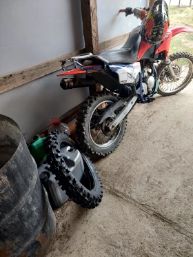 Aprilia 125 undefined | Auto.bg — изображение 2 Aprilia 125 undefined | Auto.bg — изображение 2