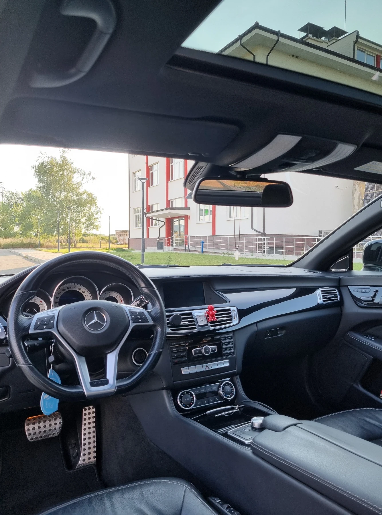 Mercedes-Benz CLS 350 CDI AMG  - изображение 10 | Auto.bg Mercedes-Benz CLS 350 CDI AMG  - изображение 10