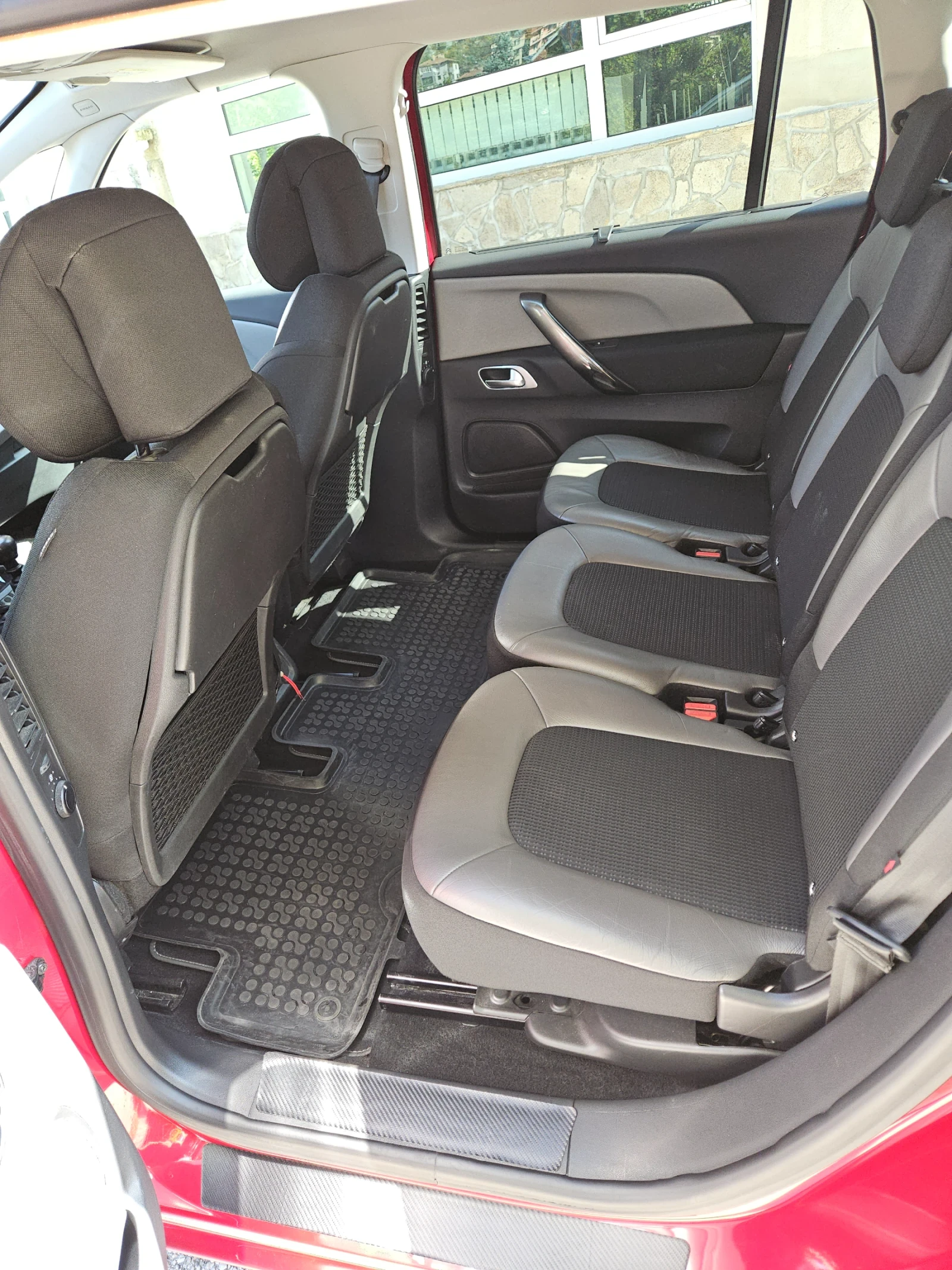 Citroen Grand C4 Picasso  - изображение 10 | Auto.bg Citroen Grand C4 Picasso  - изображение 10