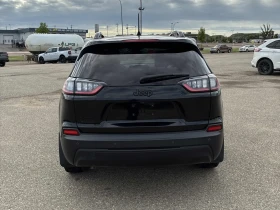 Jeep Cherokee Altitude * ПАНОРАМА * CARFAX * АВТО КРЕДИТ * | Auto.bg — изображение 5 Jeep Cherokee Altitude * ПАНОРАМА * CARFAX * АВТО КРЕДИТ * | Auto.bg — изображение 5