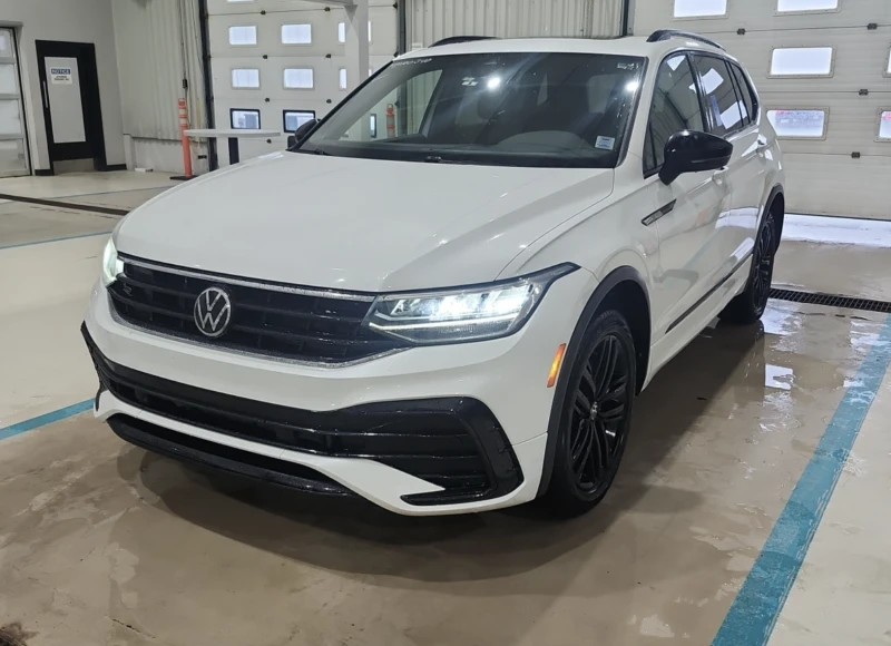VW Tiguan COMFORTLINE R-LINE BLACK EDITION - 39700 лв. / 20298.29 € - 76977224 1 | Car24.bg VW Tiguan COMFORTLINE R-LINE BLACK EDITION - 39700 лв. / 20298.29 € - 76977224 1