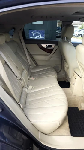 Infiniti Fx 30 4х4 Автоматик - 8500 € / 16624.56 лв. - 83953541 10 | Car24.bg Infiniti Fx 30 4х4 Автоматик - 8500 € / 16624.56 лв. - 83953541 10