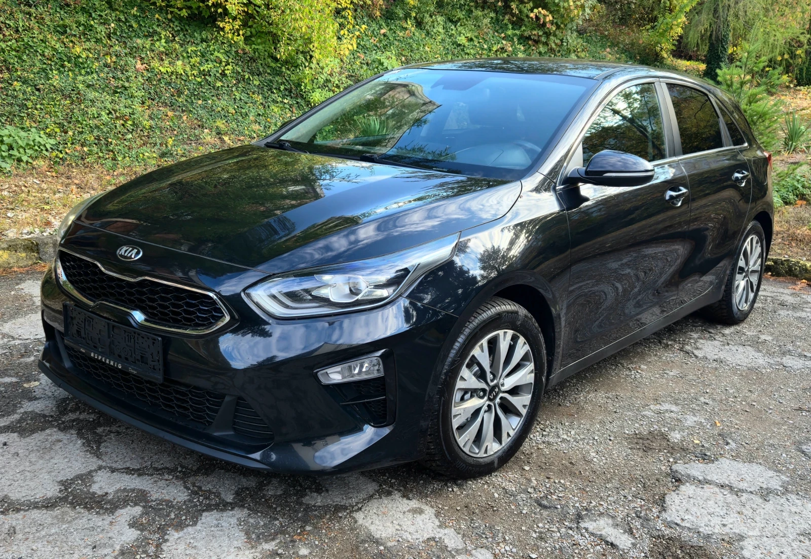 Kia Ceed 1.6crdi First Edition | Auto.bg — изображение 1 Kia Ceed 1.6crdi First Edition | Auto.bg — изображение 1