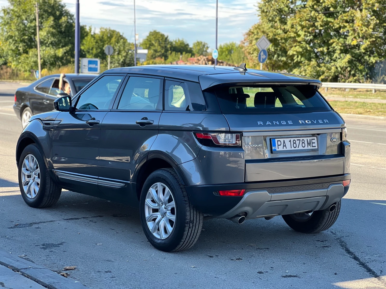 Land Rover Range Rover Evoque 2.0 Td4 HSE - изображение 5 | Auto.bg Land Rover Range Rover Evoque 2.0 Td4 HSE - изображение 5