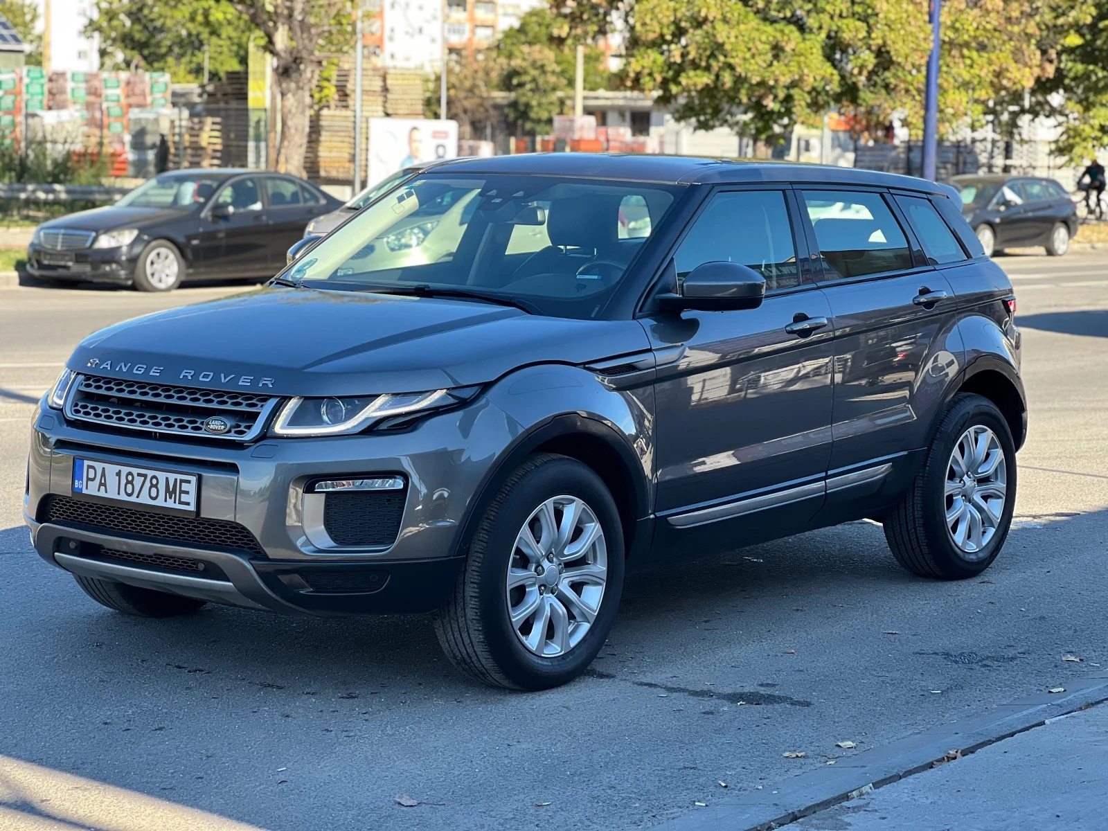Land Rover Range Rover Evoque 2.0 Td4 HSE - изображение 4 | Auto.bg Land Rover Range Rover Evoque 2.0 Td4 HSE - изображение 4