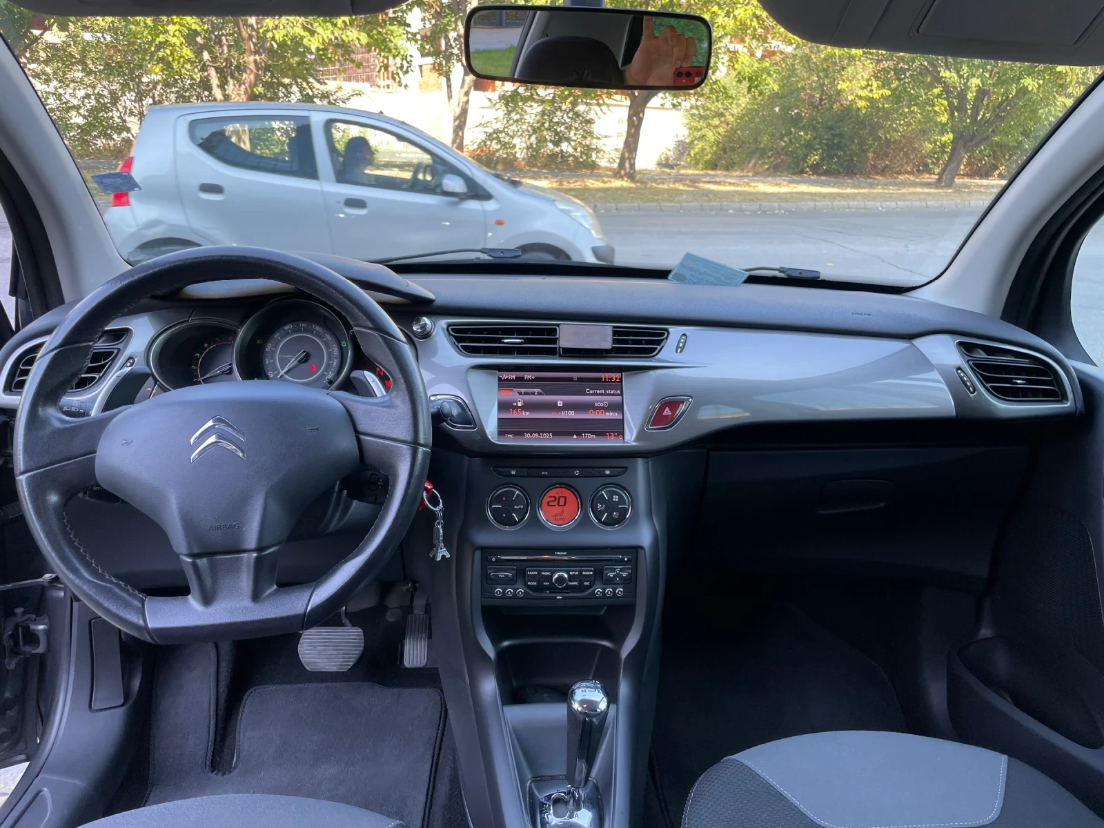 Citroen C3 1.4 EHDI Clima/Automat/Navitagtion - изображение 6 | Auto.bg Citroen C3 1.4 EHDI Clima/Automat/Navitagtion - изображение 6