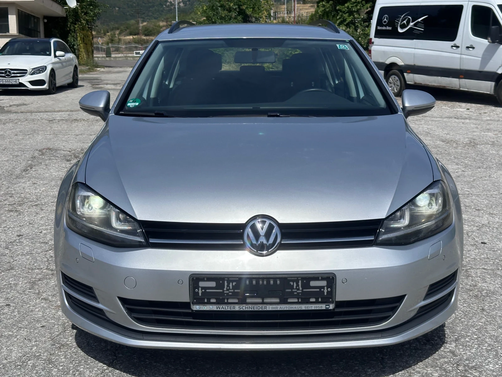 VW Golf 2.0TDI* 4MOTION* HIGHLINE* КАМЕРА* КОЖА* НЕМСКА! - изображение 3 | Auto.bg VW Golf 2.0TDI* 4MOTION* HIGHLINE* КАМЕРА* КОЖА* НЕМСКА! - изображение 3