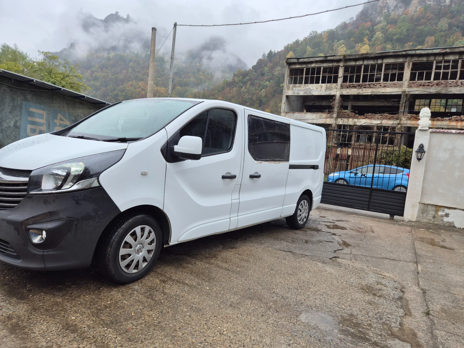 Opel Vivaro 12 - изображение 2 | Auto.bg Opel Vivaro 12 - изображение 2