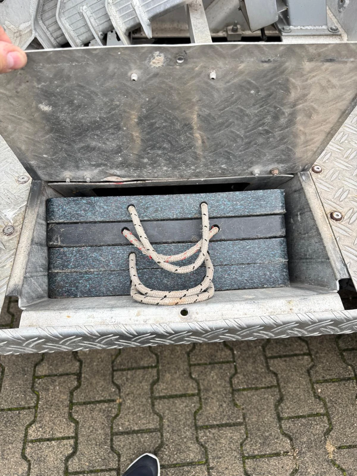 Автовишка Друга марка 16м 300кг Multitel MT162 - изображение 9 | Auto.bg Автовишка Друга марка 16м 300кг Multitel MT162 - изображение 9