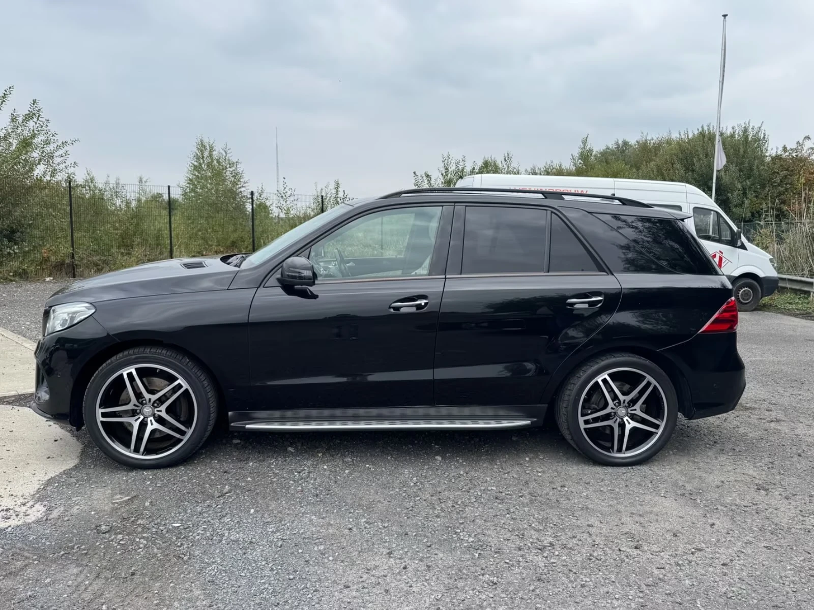 Mercedes-Benz GLE 500 4Matic / AMG Designo Pack / TV /  TOP - изображение 2 | Auto.bg Mercedes-Benz GLE 500 4Matic / AMG Designo Pack / TV /  TOP - изображение 2