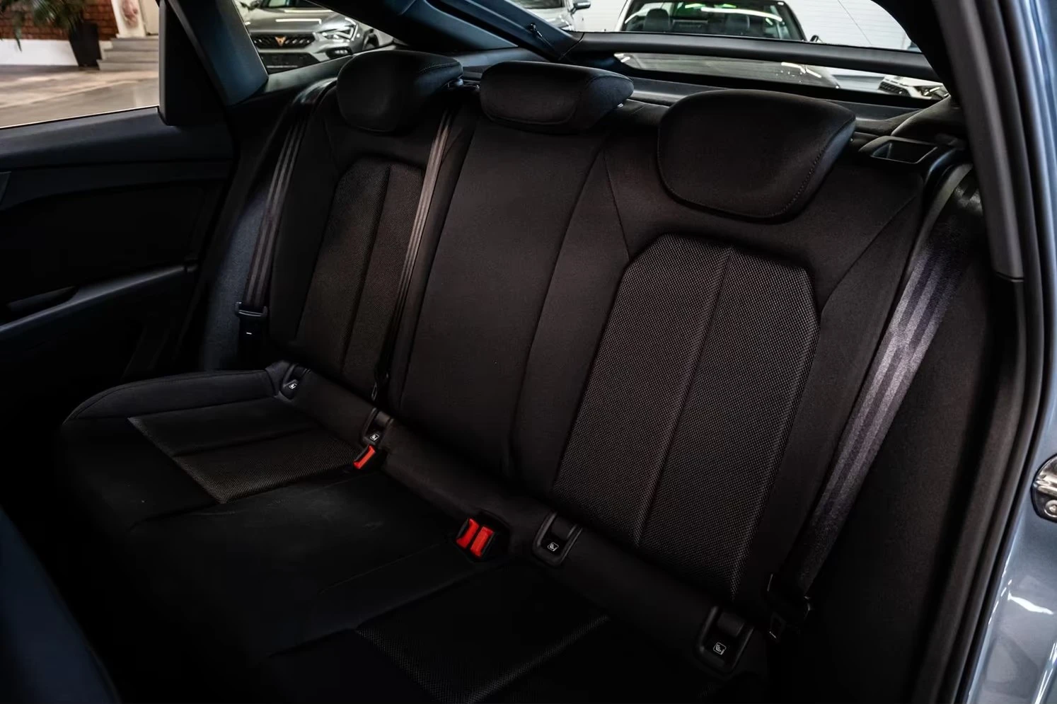 Audi Q4 E-TRON SPORTBACK 40 S LINE MATR - изображение 8 | Auto.bg Audi Q4 E-TRON SPORTBACK 40 S LINE MATR - изображение 8