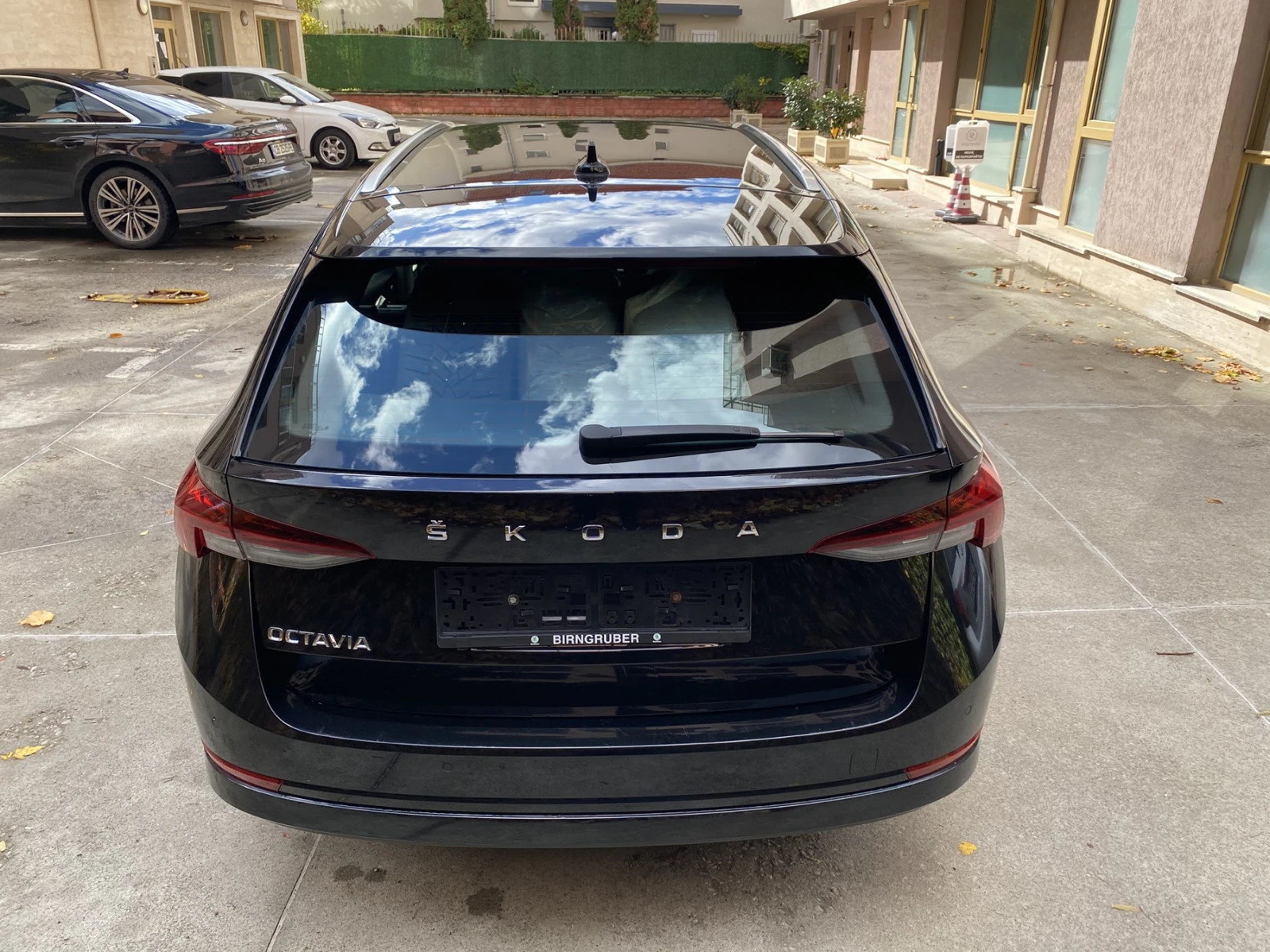 Skoda Octavia 2.0TDI/ DSG / HEAD UP / ACC / Premium - изображение 4 | Auto.bg Skoda Octavia 2.0TDI/ DSG / HEAD UP / ACC / Premium - изображение 4