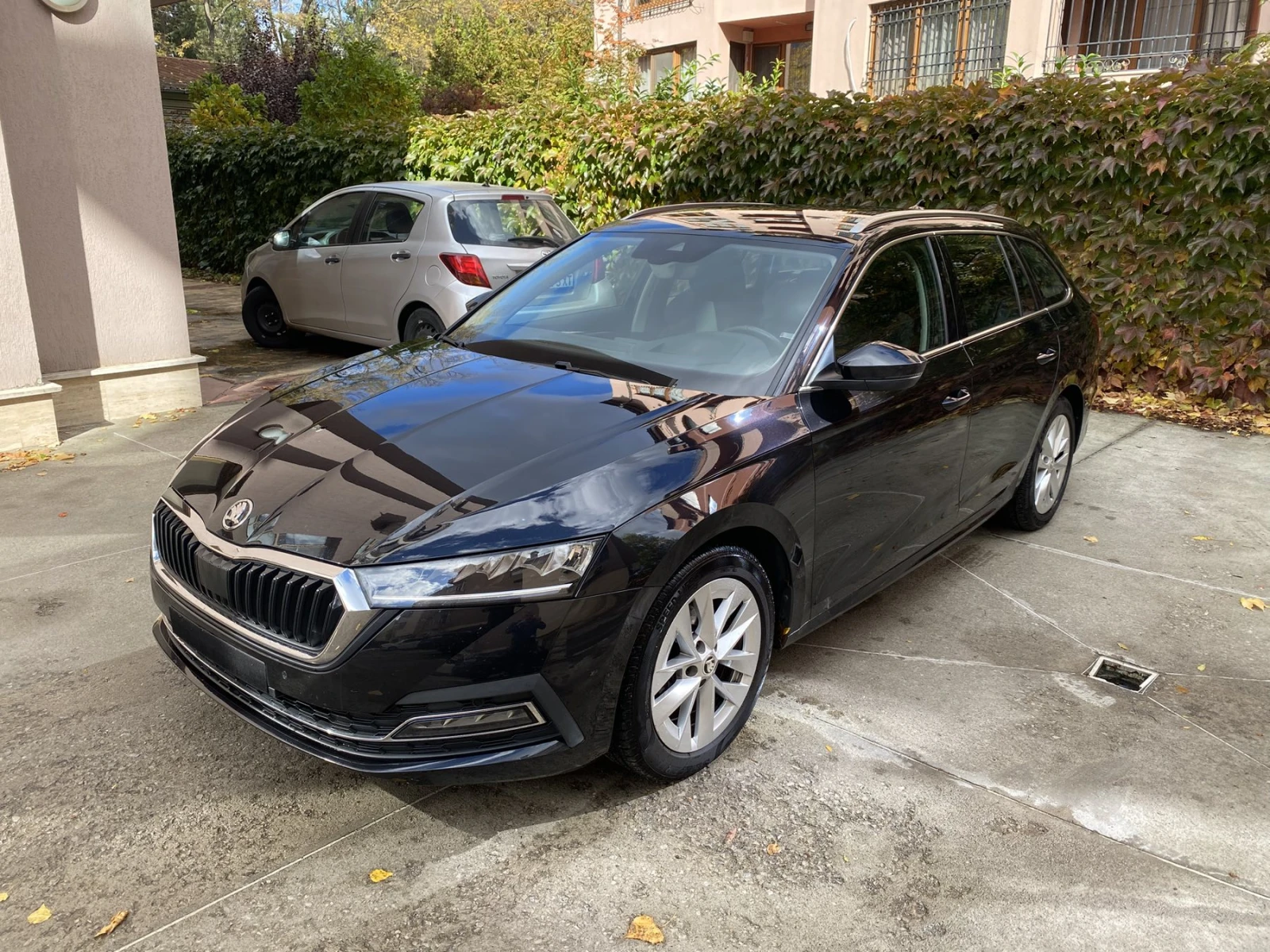 Skoda Octavia 2.0TDI/ DSG / HEAD UP / ACC / Premium - изображение 6 | Auto.bg Skoda Octavia 2.0TDI/ DSG / HEAD UP / ACC / Premium - изображение 6