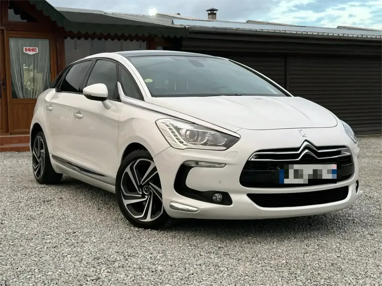Citroen DS5 undefined | Auto.bg — изображение 1 Citroen DS5 undefined | Auto.bg — изображение 1