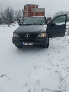 Mercedes-Benz ML 270 Джип - 2200 € / 4302.83 лв. - 31671556 6 | Car24.bg Mercedes-Benz ML 270 Джип - 2200 € / 4302.83 лв. - 31671556 6