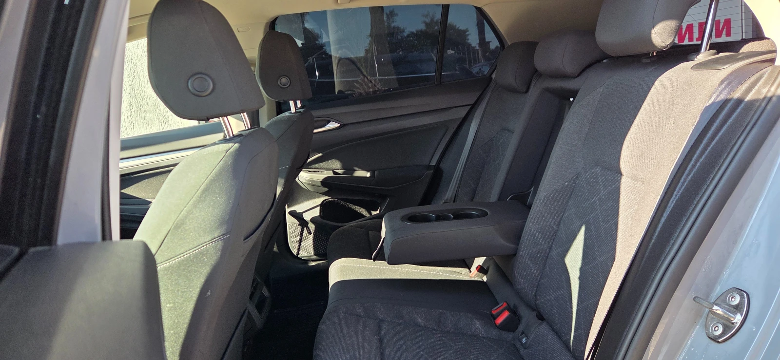 VW Golf 2.0TDI LED DIGITAL - изображение 9 | Auto.bg VW Golf 2.0TDI LED DIGITAL - изображение 9