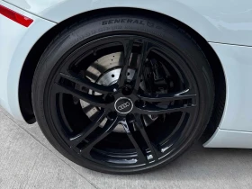 Audi R8 * 4.2L* CARFAX* АВТОКРЕДИТ БЕЗ ПЪРВОНАЧАЛНА ВНОСКА | Auto.bg — изображение 7 Audi R8 * 4.2L* CARFAX* АВТОКРЕДИТ БЕЗ ПЪРВОНАЧАЛНА ВНОСКА | Auto.bg — изображение 7