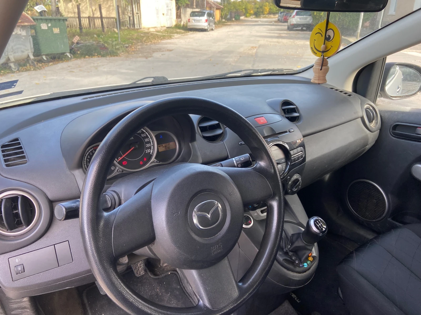 Mazda 2 1.3 i - изображение 9 | Auto.bg Mazda 2 1.3 i - изображение 9