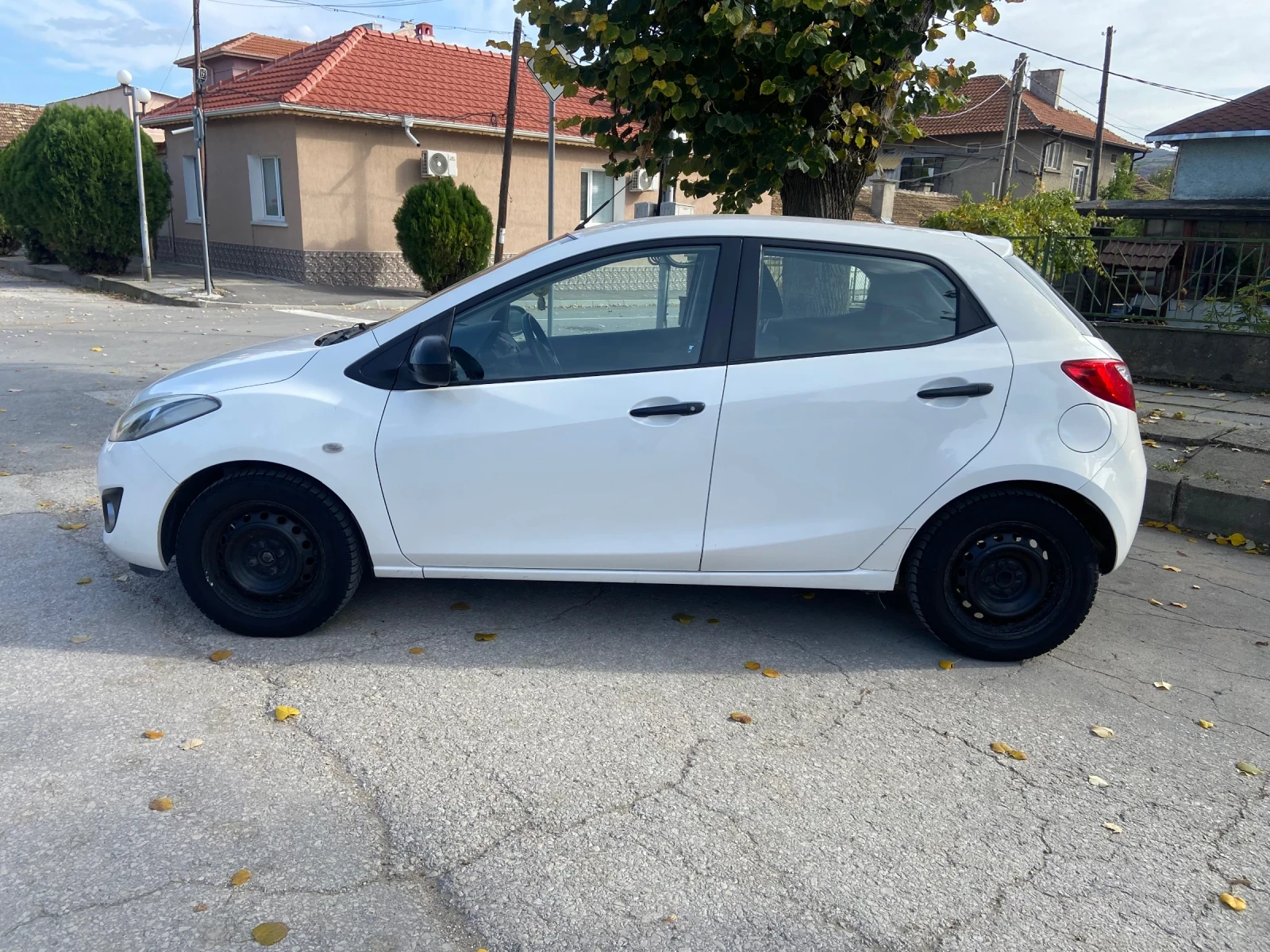 Mazda 2 1.3 i - изображение 8 | Auto.bg Mazda 2 1.3 i - изображение 8