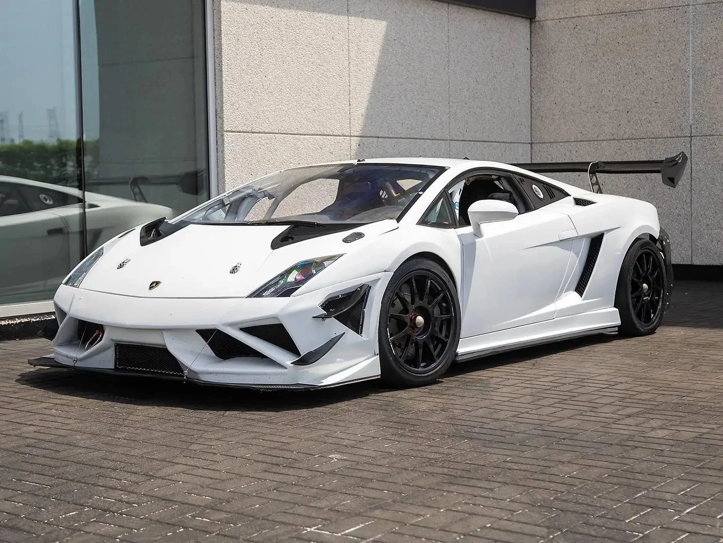 Lamborghini Gallardo SUPER TROFEO ЦЕНА ДО БЪЛГАРИЯ АВТОКРЕДИТ | Auto.bg — изображение 1 Lamborghini Gallardo SUPER TROFEO ЦЕНА ДО БЪЛГАРИЯ АВТОКРЕДИТ | Auto.bg — изображение 1