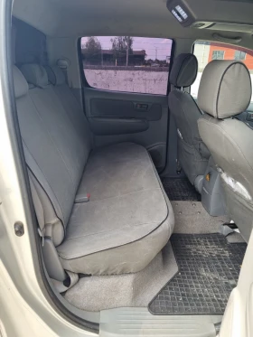 Toyota Hilux 2.5 D-4D Double Cab 4x4 - 12500 € - 58334318 9 | Car24.bg Toyota Hilux 2.5 D-4D Double Cab 4x4 - 12500 € - 58334318 9