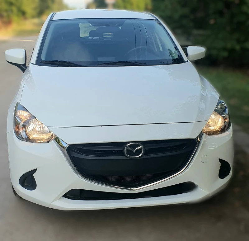 Mazda 2 1.5L SkyActiv-G (75 к.с.) 2016 г. - 6000 € - 63469667 1 | Car24.bg Mazda 2 1.5L SkyActiv-G (75 к.с.) 2016 г. - 6000 € - 63469667 1