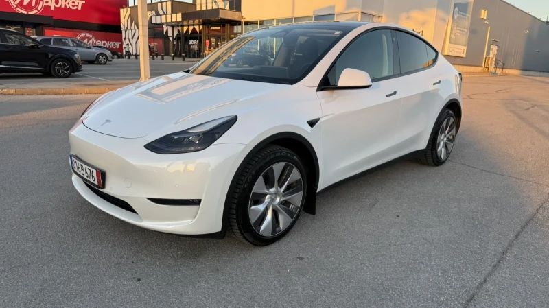 Tesla Model Y LONG RANGE DUAL MOTOR - 31799 € - 42712634 1 | Car24.bg Tesla Model Y LONG RANGE DUAL MOTOR - 31799 € - 42712634 1