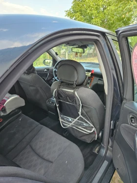 Mercedes-Benz C 200 C200 CDI - 1300 € / 2542.58 лв. - 56722685 4 | Car24.bg Mercedes-Benz C 200 C200 CDI - 1300 € / 2542.58 лв. - 56722685 4