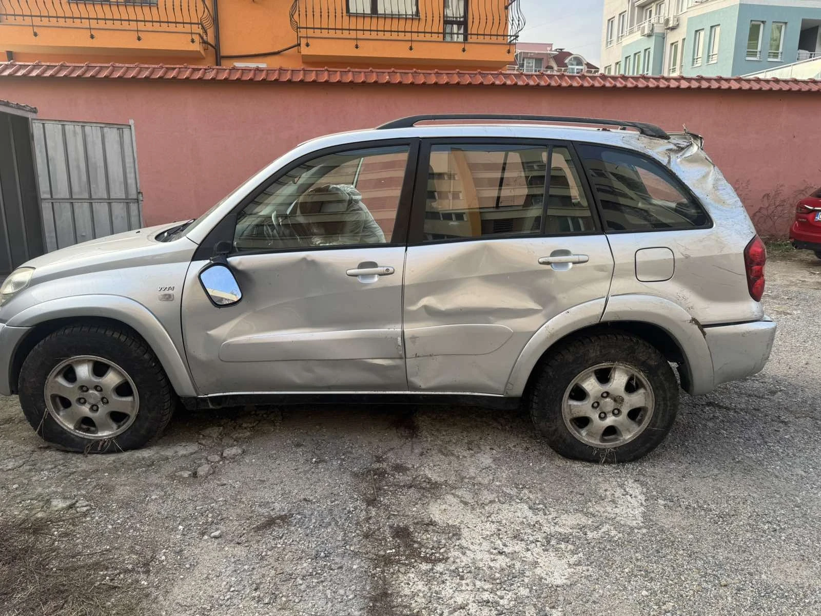 Toyota Rav4 undefined | Auto.bg — изображение 1 Toyota Rav4 undefined | Auto.bg — изображение 1