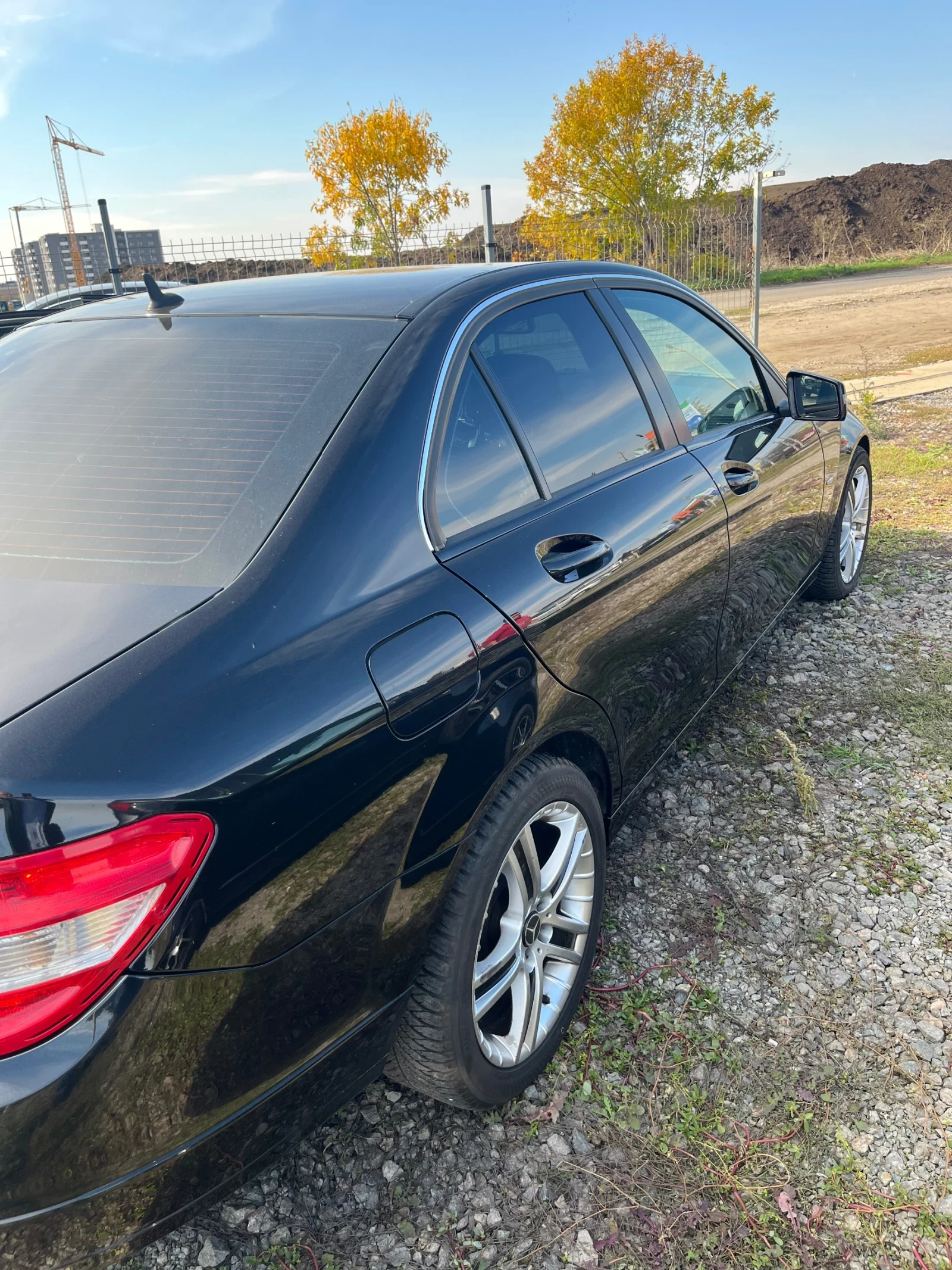 Mercedes-Benz C 180 CGI 1, 8 BlueEFFICIENCY - изображение 3 | Auto.bg Mercedes-Benz C 180 CGI 1, 8 BlueEFFICIENCY - изображение 3