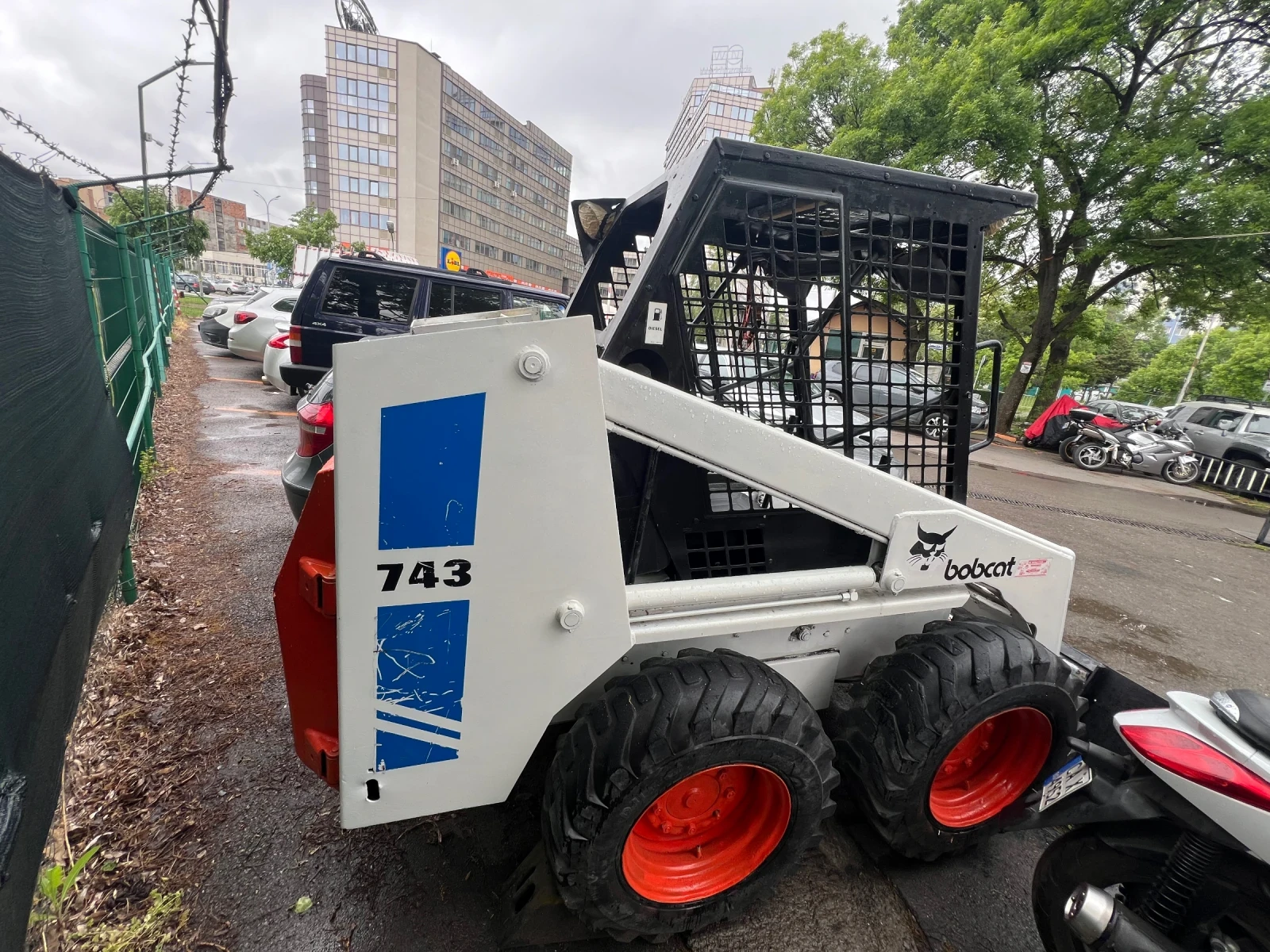 Мини челни товарачи Bobcat 743 - изображение 3 | Auto.bg Мини челни товарачи Bobcat 743 - изображение 3