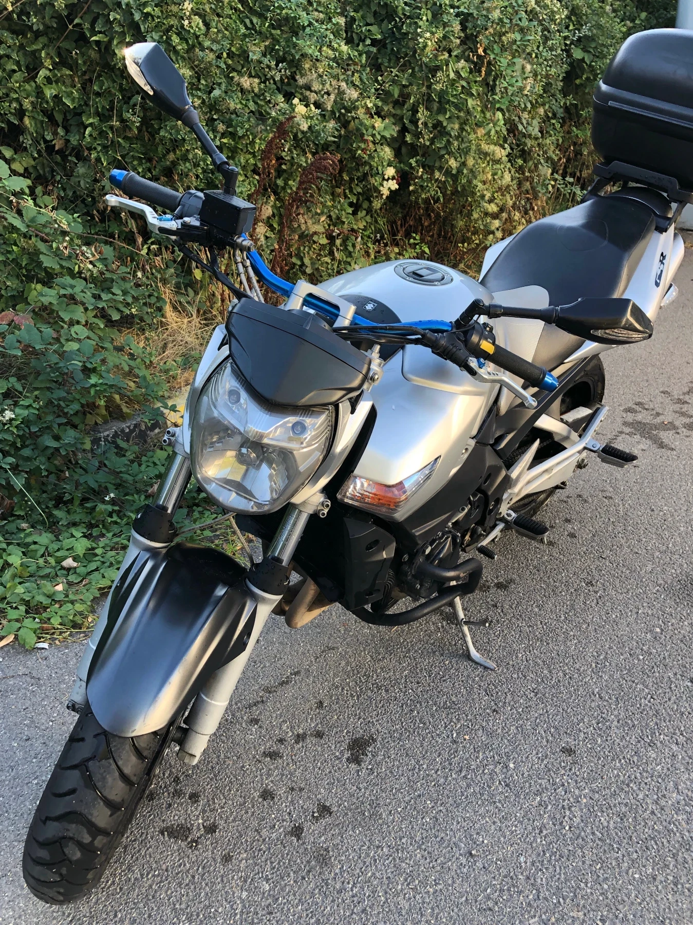 Suzuki Gsr 600 Model 2008 - изображение 5 | Auto.bg Suzuki Gsr 600 Model 2008 - изображение 5