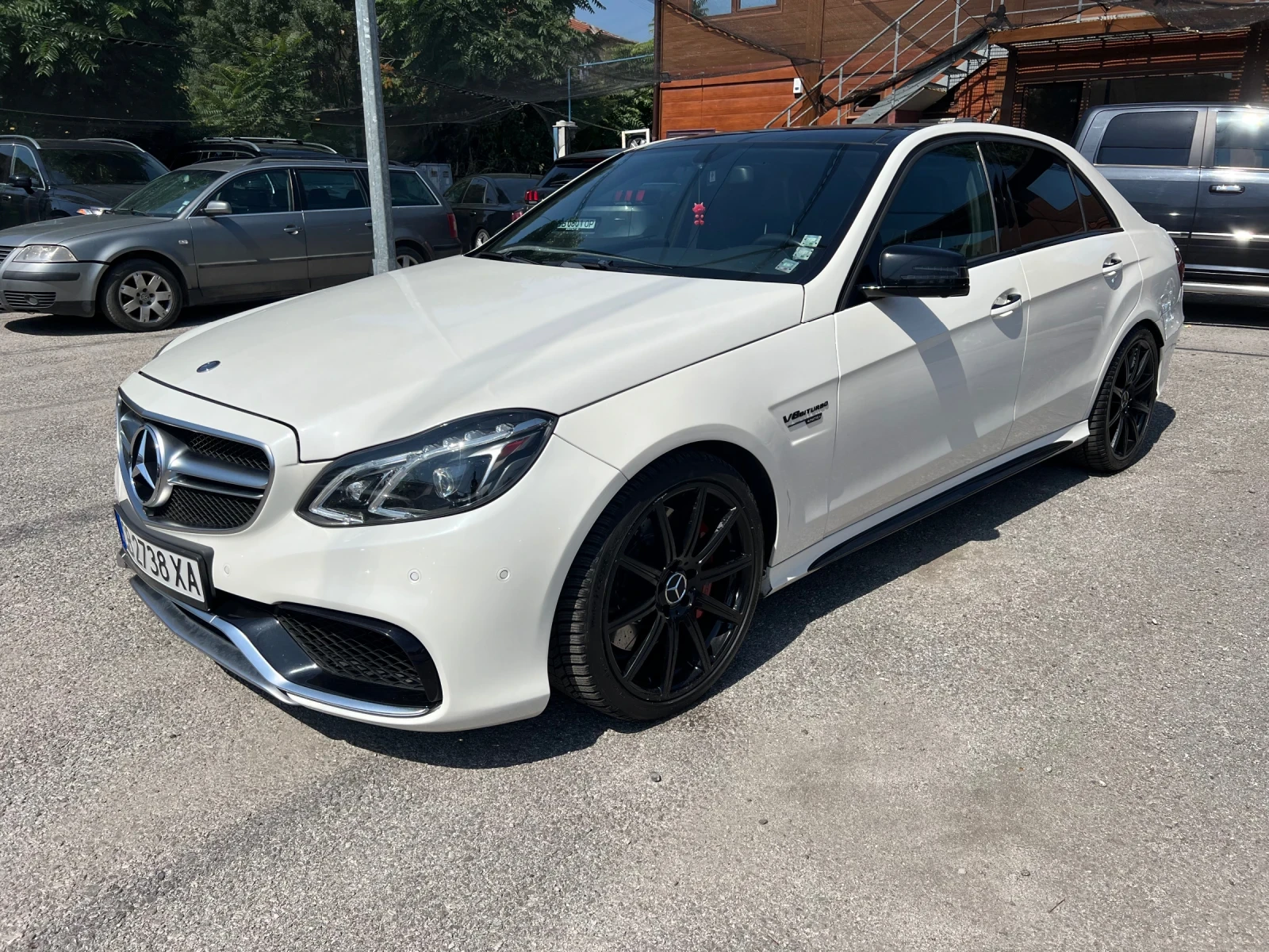 Mercedes-Benz E 63 AMG S 5.5 i V8 Biturbo 4Matic Harman/ Kardon | Auto.bg — изображение 1 Mercedes-Benz E 63 AMG S 5.5 i V8 Biturbo 4Matic Harman/ Kardon | Auto.bg — изображение 1