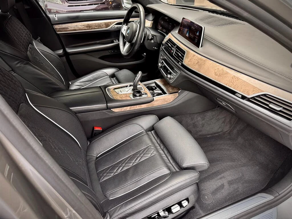 BMW 750 XDRIVE * CARBON CORE * LASER * MASSAGE * 360 - изображение 8 | Auto.bg BMW 750 XDRIVE * CARBON CORE * LASER * MASSAGE * 360 - изображение 8