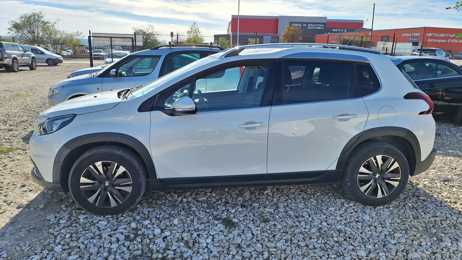 Peugeot 2008 1.2Pure Tech - изображение 3 | Auto.bg Peugeot 2008 1.2Pure Tech - изображение 3