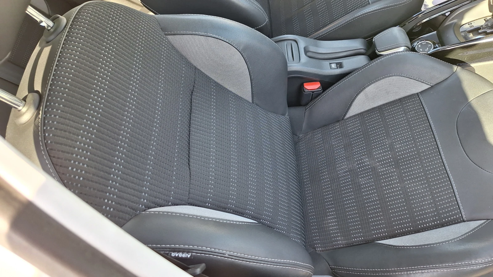 Peugeot 2008 1.2Pure Tech - изображение 8 | Auto.bg Peugeot 2008 1.2Pure Tech - изображение 8