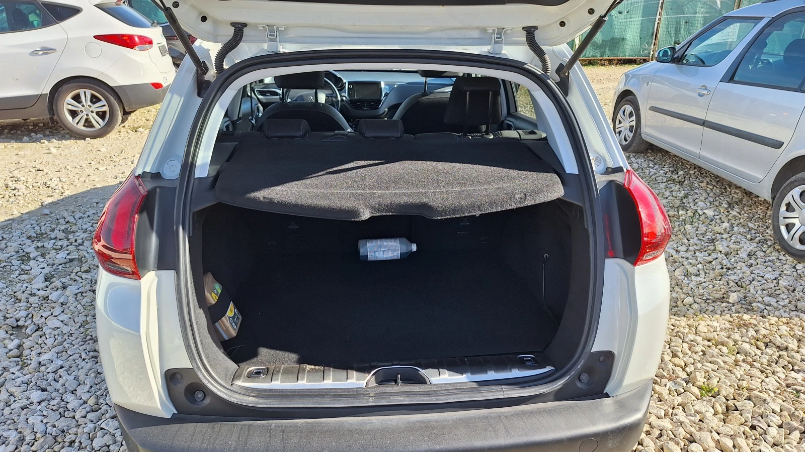 Peugeot 2008 1.2Pure Tech - изображение 10 | Auto.bg Peugeot 2008 1.2Pure Tech - изображение 10