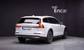 Volvo V60 * B5 Ultra AWD * ОПЦИЯ ЗА ФИНАНСИРАНЕ | Auto.bg — изображение 2 Volvo V60 * B5 Ultra AWD * ОПЦИЯ ЗА ФИНАНСИРАНЕ | Auto.bg — изображение 2