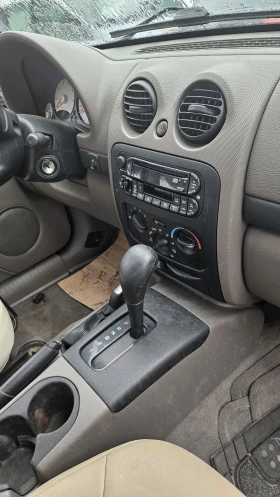 Jeep Cherokee 3.7 - 3700 € / 7236.57 лв. - 33989572 9 | Car24.bg Jeep Cherokee 3.7 - 3700 € / 7236.57 лв. - 33989572 9