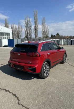 Kia Niro 204 HP - 17500 € / 34227.03 лв. - 64980162 4 | Car24.bg Kia Niro 204 HP - 17500 € / 34227.03 лв. - 64980162 4