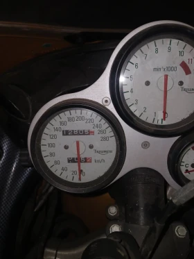 Triumph Daytona undefined | Auto.bg — изображение 4 Triumph Daytona undefined | Auto.bg — изображение 4