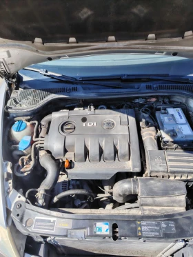 Skoda Octavia 2.0TDI DSG | Auto.bg — изображение 9 Skoda Octavia 2.0TDI DSG | Auto.bg — изображение 9