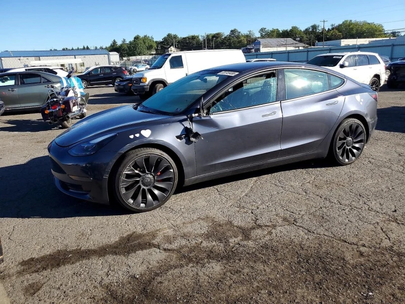 Tesla Model 3 PERFORMANCE Dual Motor AWD - 18900 € - 20549148 1 | Car24.bg Tesla Model 3 PERFORMANCE Dual Motor AWD - 18900 € - 20549148 1